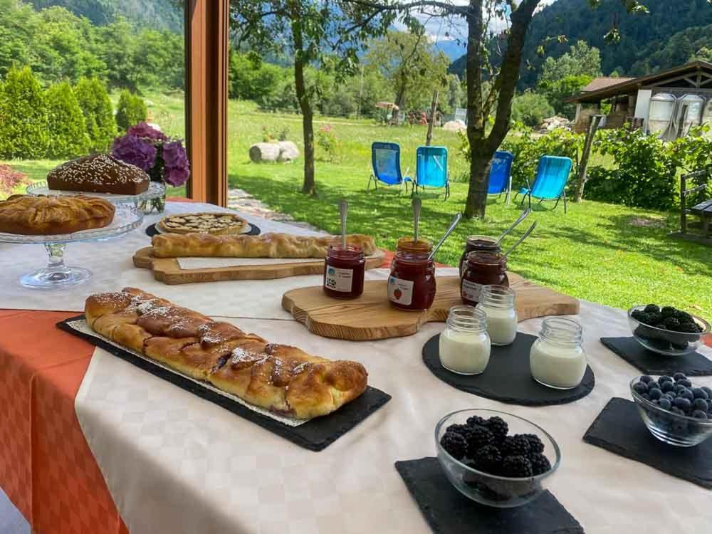 Agriturismo Fattoria Dalcastagne Torcegno Eksteriør billede